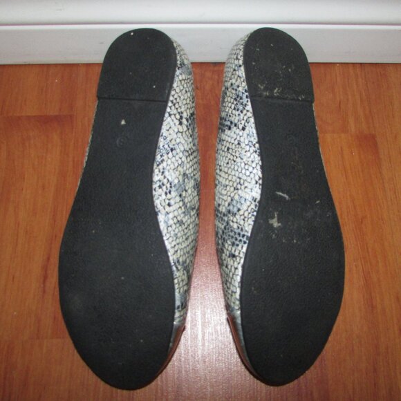 Candy Couture Snakeskin Print Silver Toe Flats - Sz 8 - Picture 10 of 10